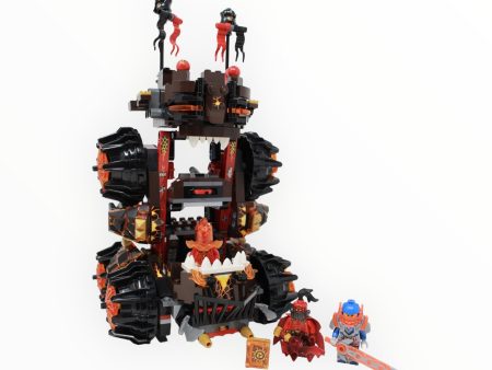 Used Set 70321 Nexo Knights General Magmar’s Siege Machine of Doom Online Sale